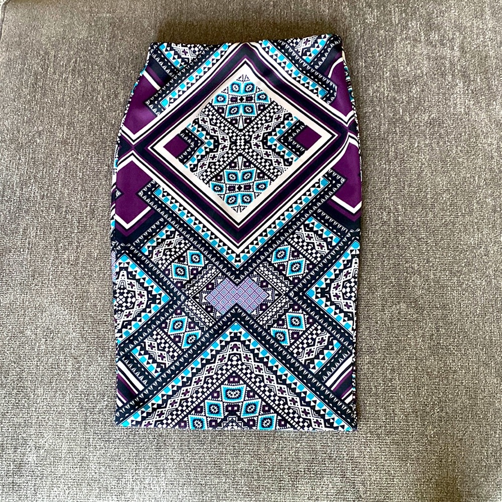 Multi Color Skirt with stretch waistband. Hard to wrinkle.